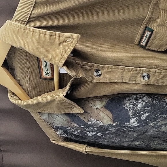 Remington Camo Corduroy Button-Up Long-Sleeve Shirt (XXL) - Picture 3 of 7